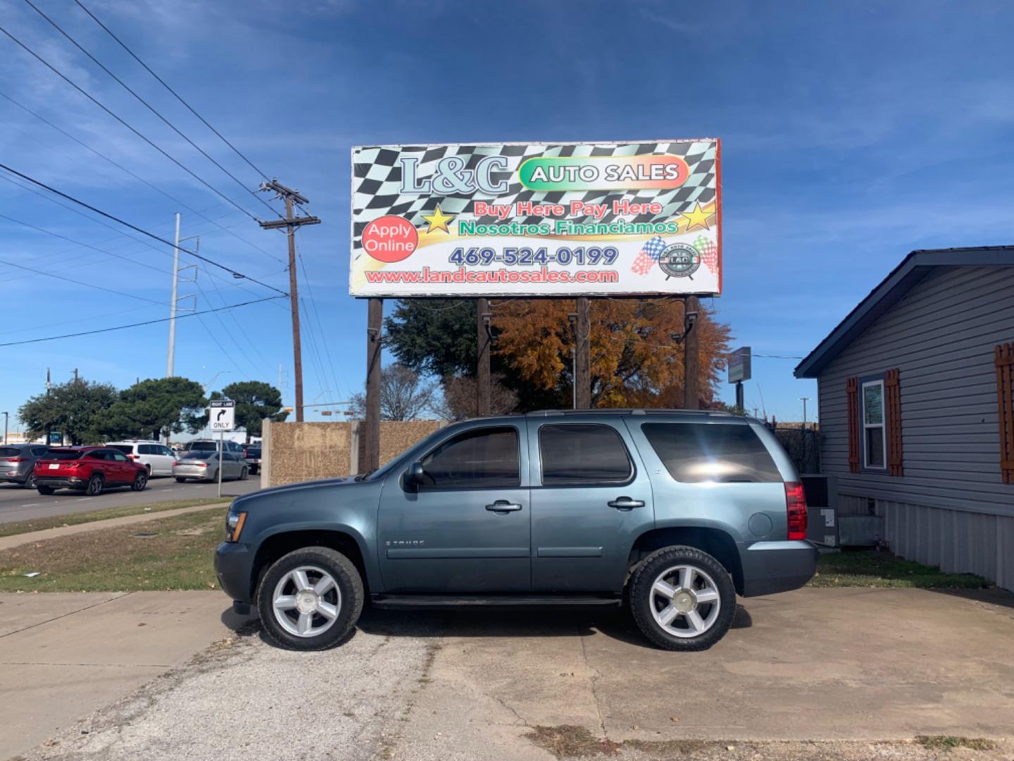 2008 Blue /gray Chevrolet Tahoe LS 2WD (1GNFC13038R) with an 5.3L V8 OHV 16V FFV engine, Automatic transmission, located at 1830 North Belt Line Road, Irving, TX, 75061, (469) 524-0199, 32.834373, -96.993584 - Photo#0